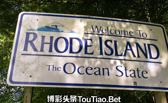 A Rhode Island state sign.